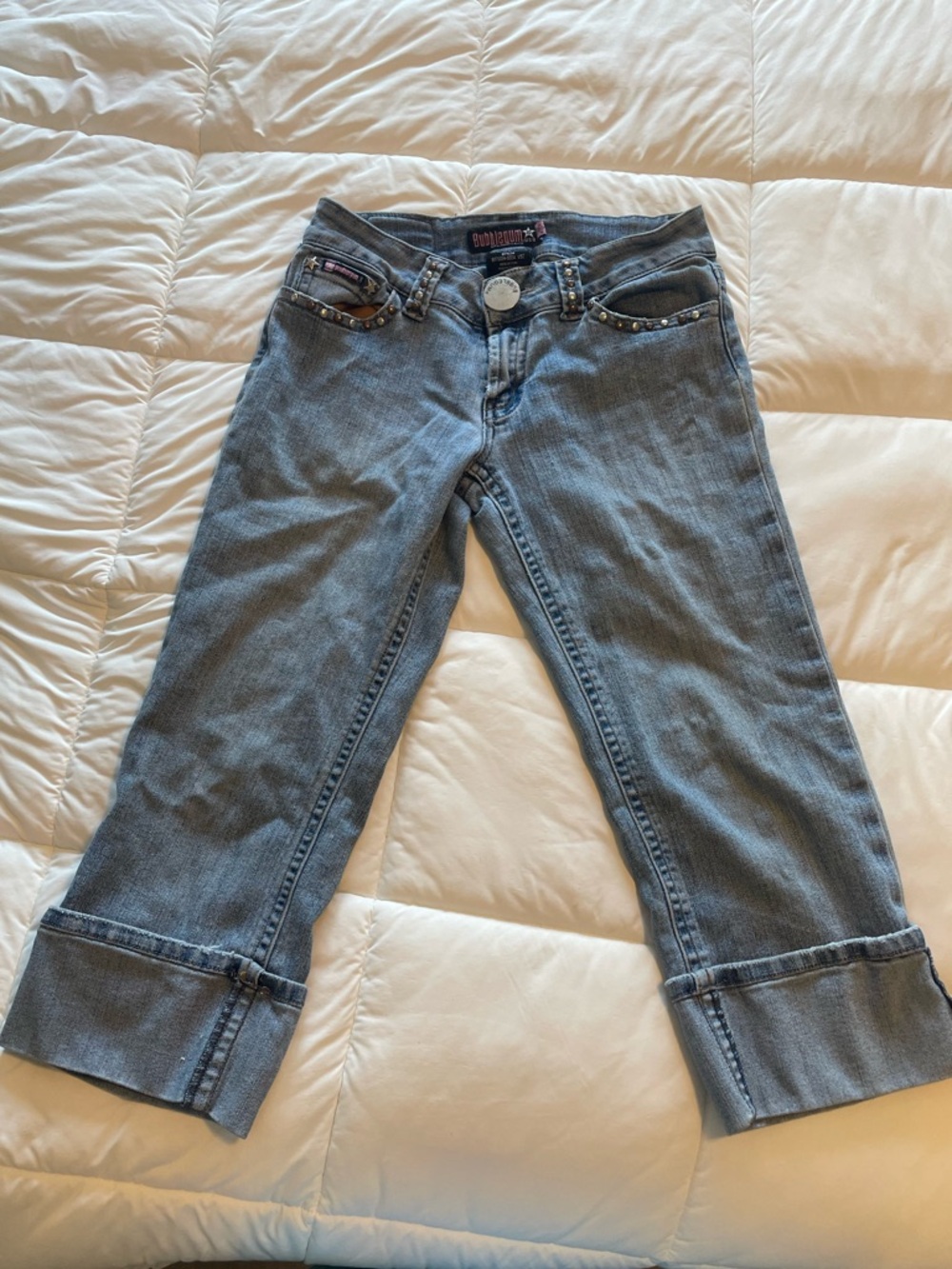 Y-2K Vintage Bubblegum Light Blue Cropped Capri Jeans with Rolled Hems